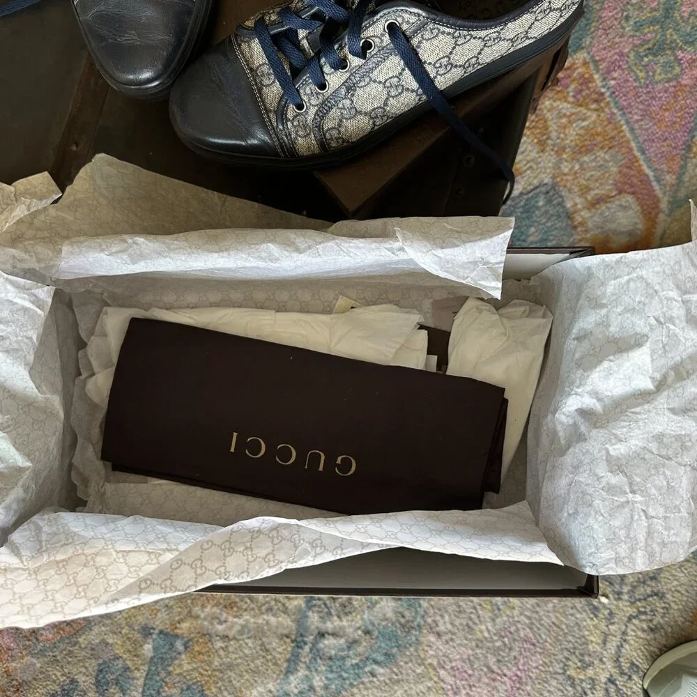 Gucci Navy Blue and Beige GG Canvas Low-Top Sneakers